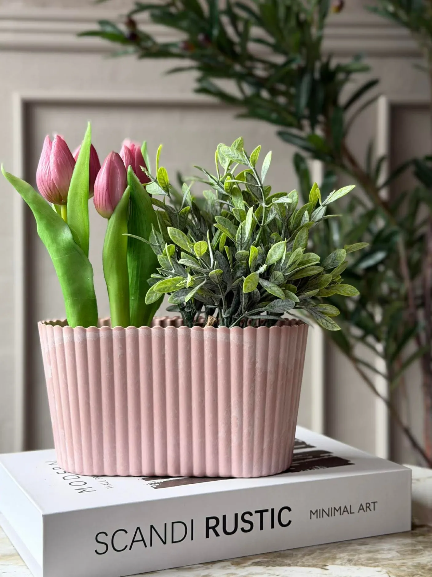 Aflang potte i beton look - Rosa