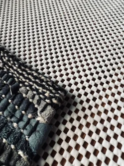 Anti-skrid 45x125cm - Hvid / Grå