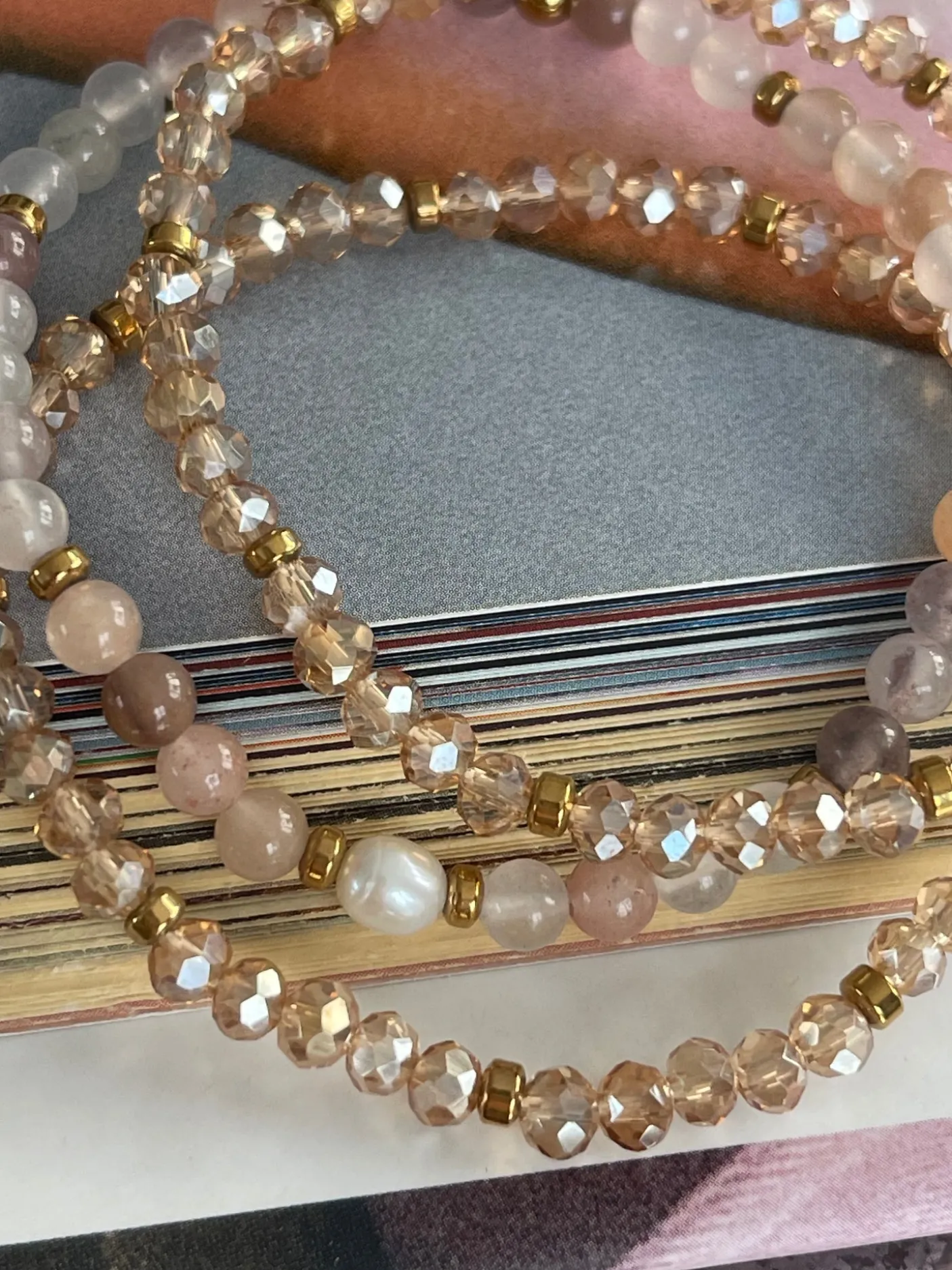 Armbånd Leah Blush/Natur – Sæt med 3 stk