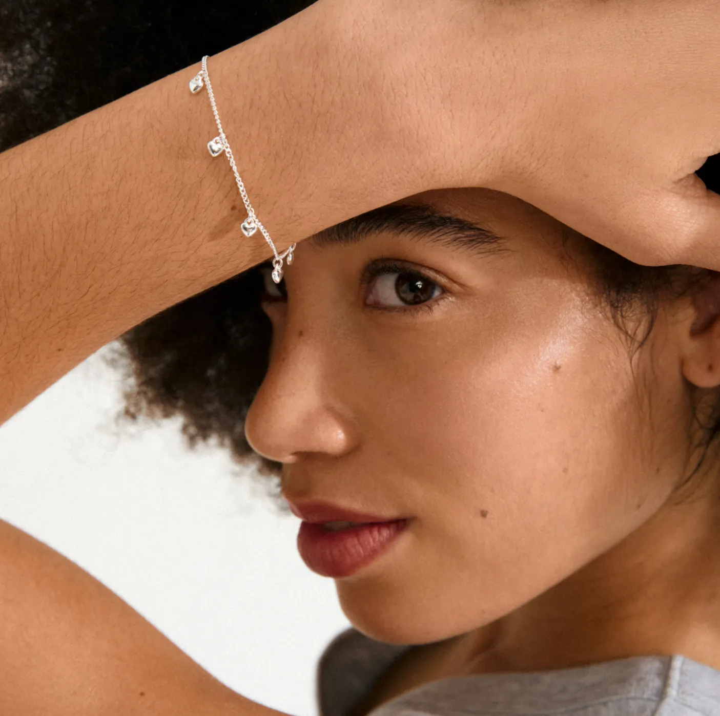 Armbånd med hjerter - Sølvbelagt