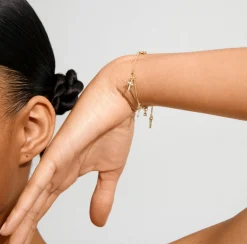 Armbånd med vedhæng - forgyldt