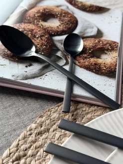 Bestik 16 dele i æske - Mat sort