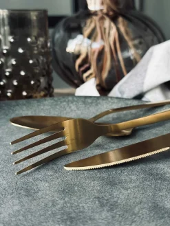 Bestik til 4 personer - Classic Gold