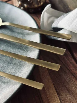 Bestik til 4 personer - Classic Gold