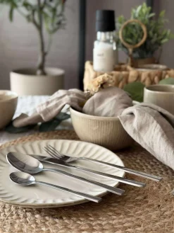 Bestik til 4 personer - Rustfrit stål