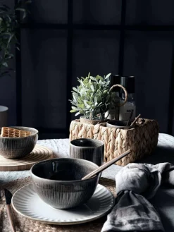 Bestikbakke i vandhyacint