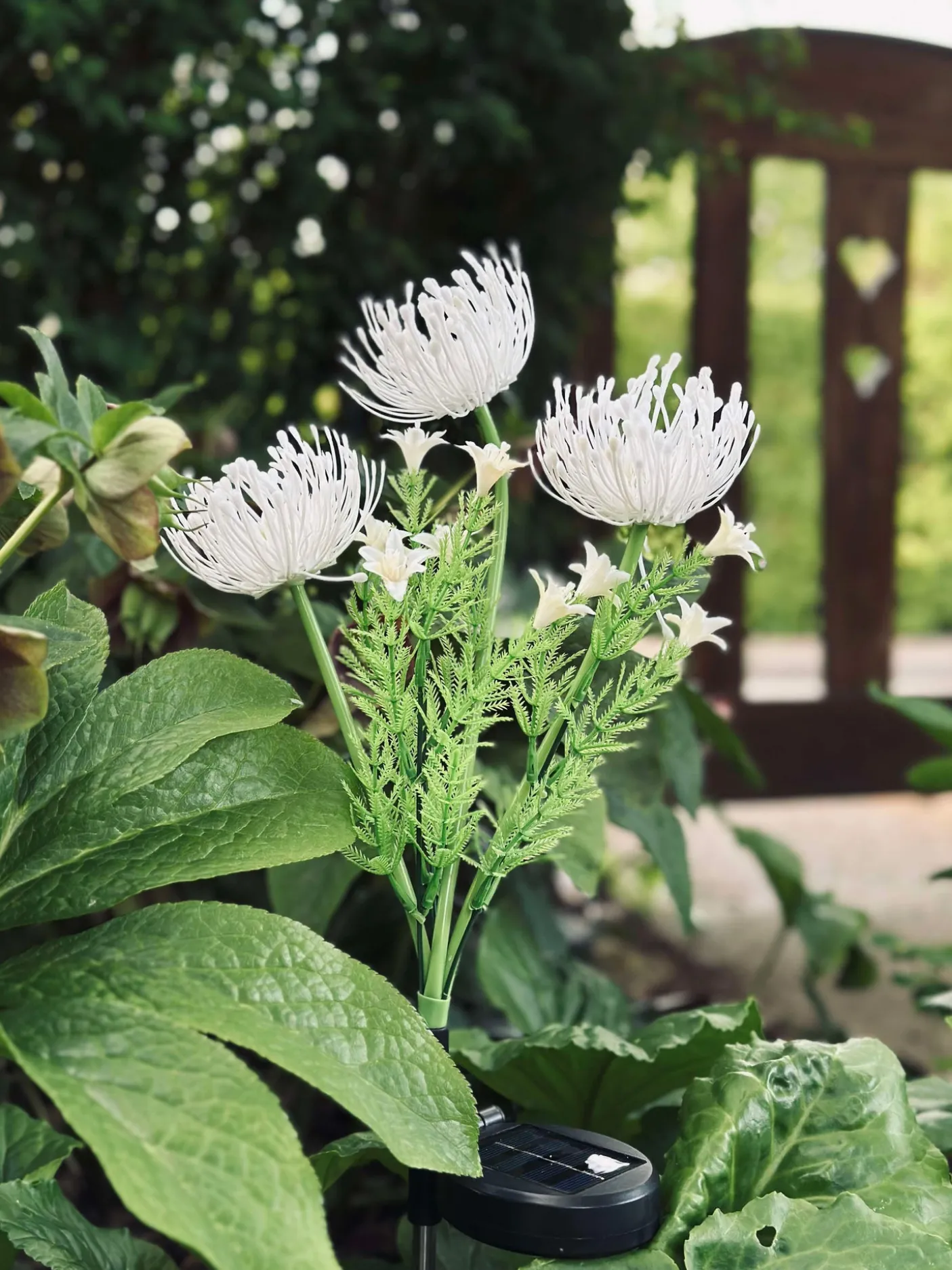 Blomst med solceller - Spider Lili hvid