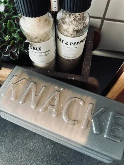 Box til knækbrød - Grå