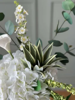 Buket med hvid hortensia