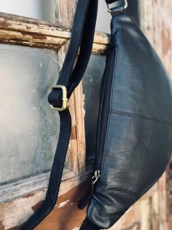 Bumbag - Black LINA