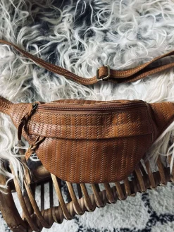 Bumbag Tasha - Cognac flet