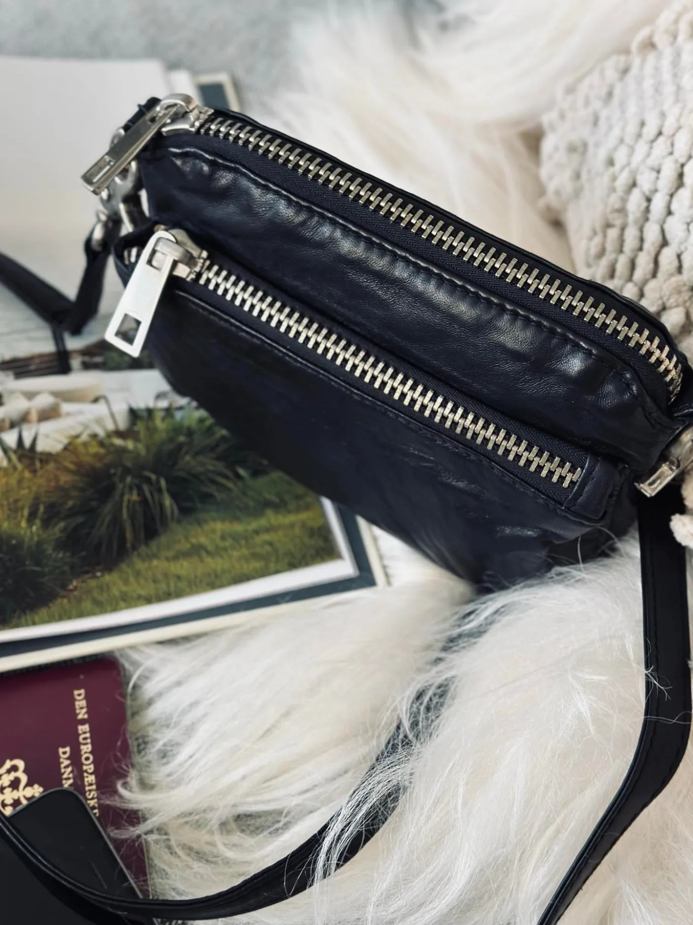 Clutch / crossover - Black / silver