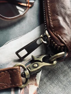 Clutch / crossover - Chesterfield