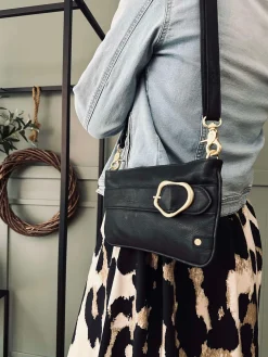 Clutch Berlin - Black leather