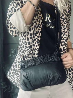 Clutch med flæser Nero