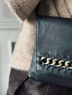 Clutch med guldkæde - Small