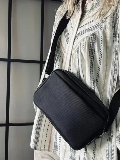 Crossbody Black