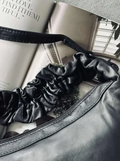 Crossbody i lækker læderkvalitet