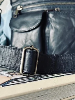 Crossbody NAVY - Ultra blød