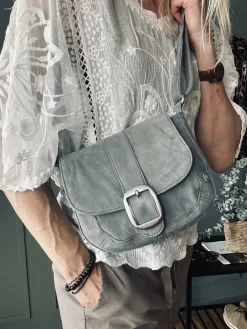 Crossover – Silver grey