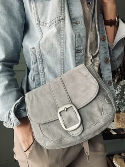 Crossover – Silver grey