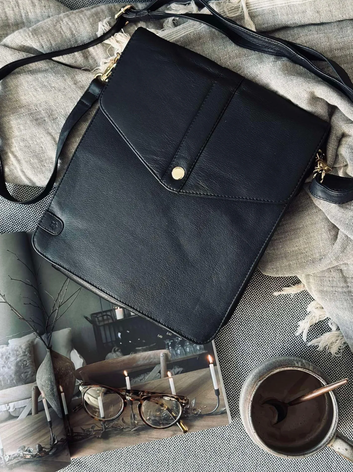 Crossover Alice black / gold