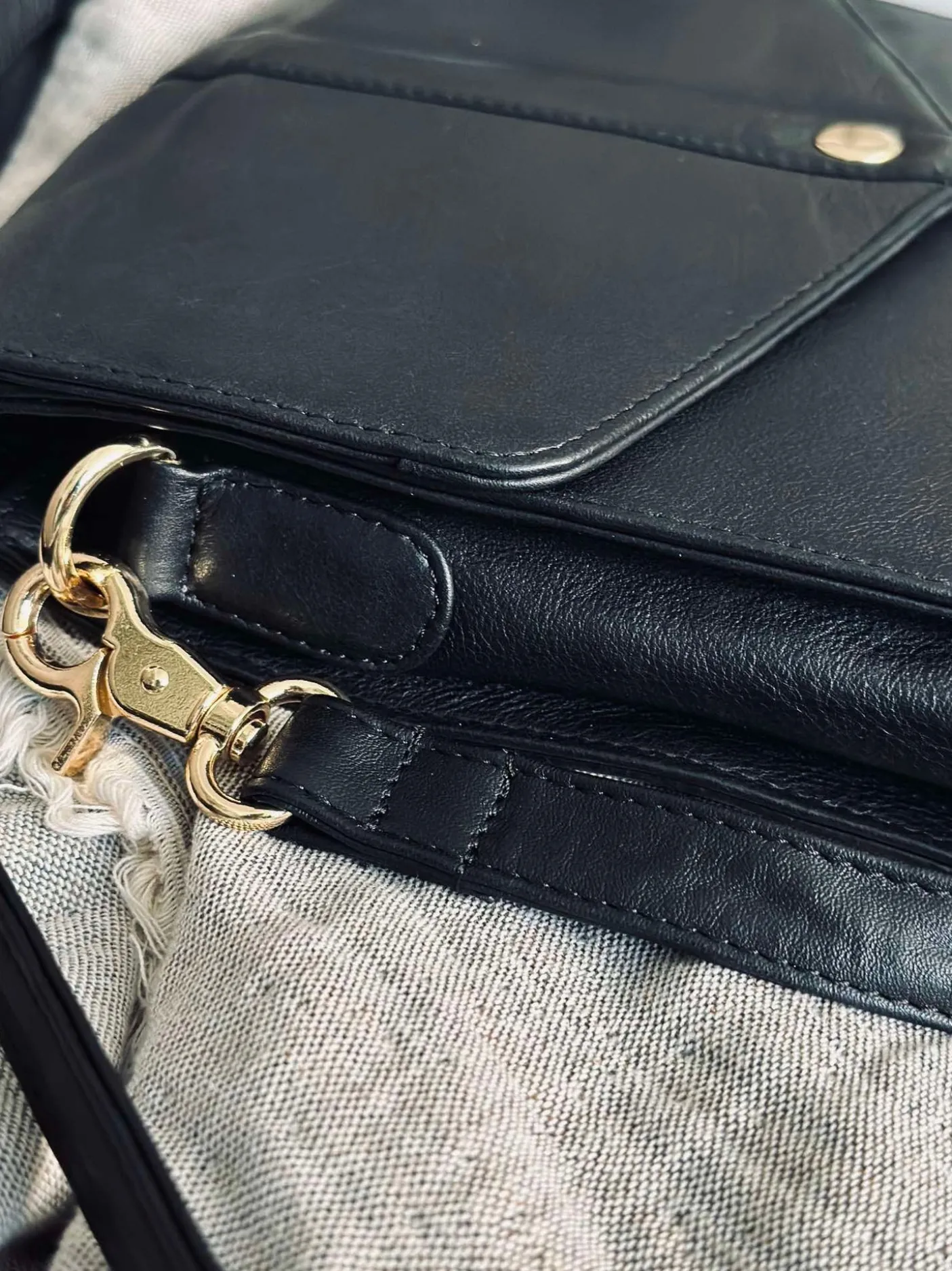 Crossover Alice black / gold