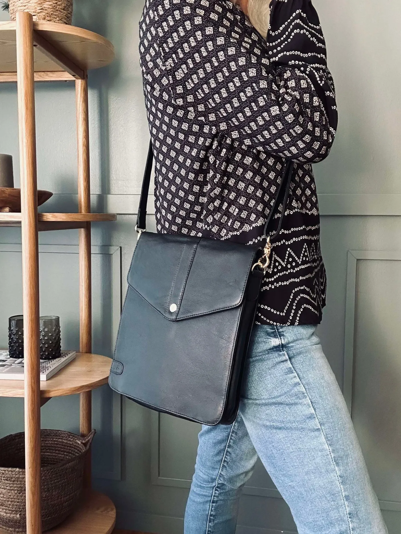 Crossover Alice black / gold