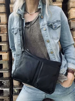 Crossover Aura Black