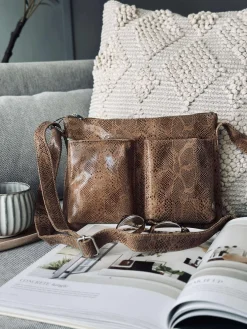 Crossover Aura Snake