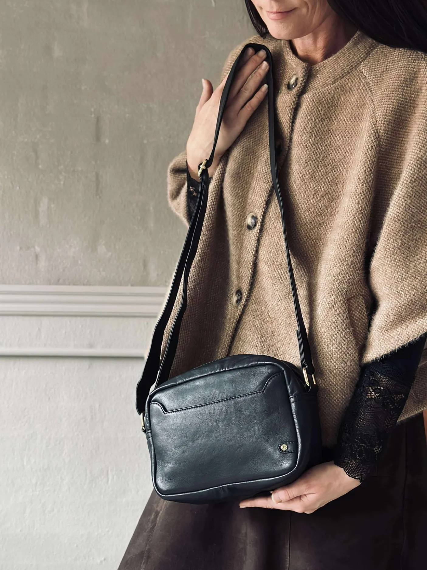 Crossover Aya - Black / gold