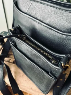 Crossover Felina Black