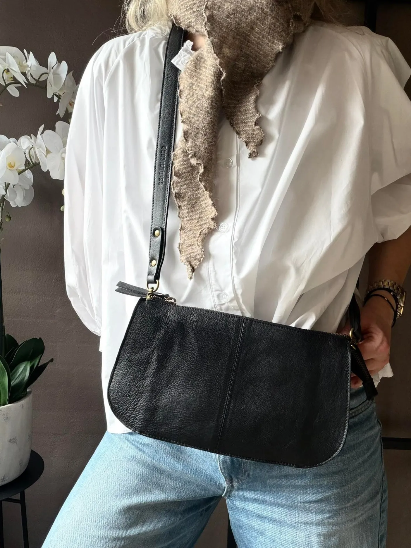 Crossover Myn - Black