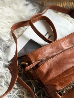 Crossover Raw Dark Cognac