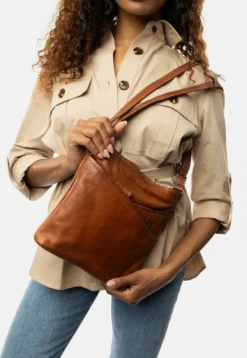 Crossover Tania Walnut