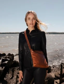 Crossover Tania Walnut