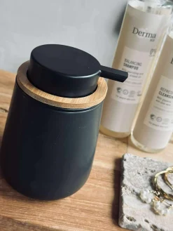 Dispenser med pumpe Black - Dolomite