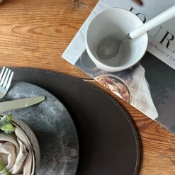 Dækkeserviet – Brun læder