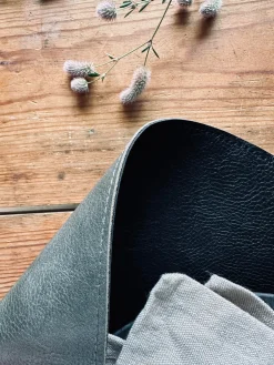 Dækkeserviet Grå / Sort – Vendbar