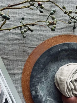 Dækkeserviet vendbar - Cognac / natur