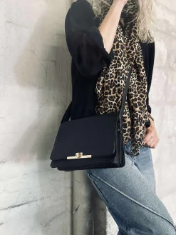 Elegant crossover - Kalveskind