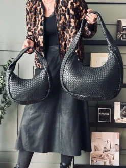 Elegant håndflettet skuldertaske - Black