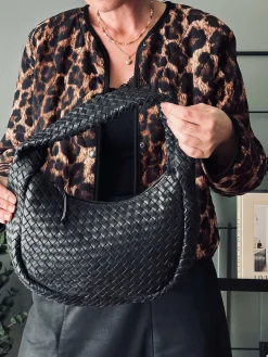 Elegant håndflettet skuldertaske - Black