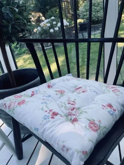Futon hynde – Flora 40×40