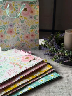 Gavepose Large - Color Mix 1 stk.