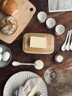 Æggebæger i porcelæn - 4 stk med skeer