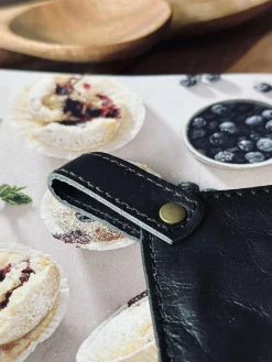 Grydelap med lomme - Sort læder