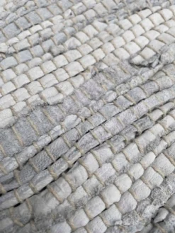 Gulvtæppe - Lys grå læder 60x90