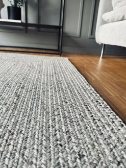 Gulvtæppe Lys Grå – Godkendt til inde og ude