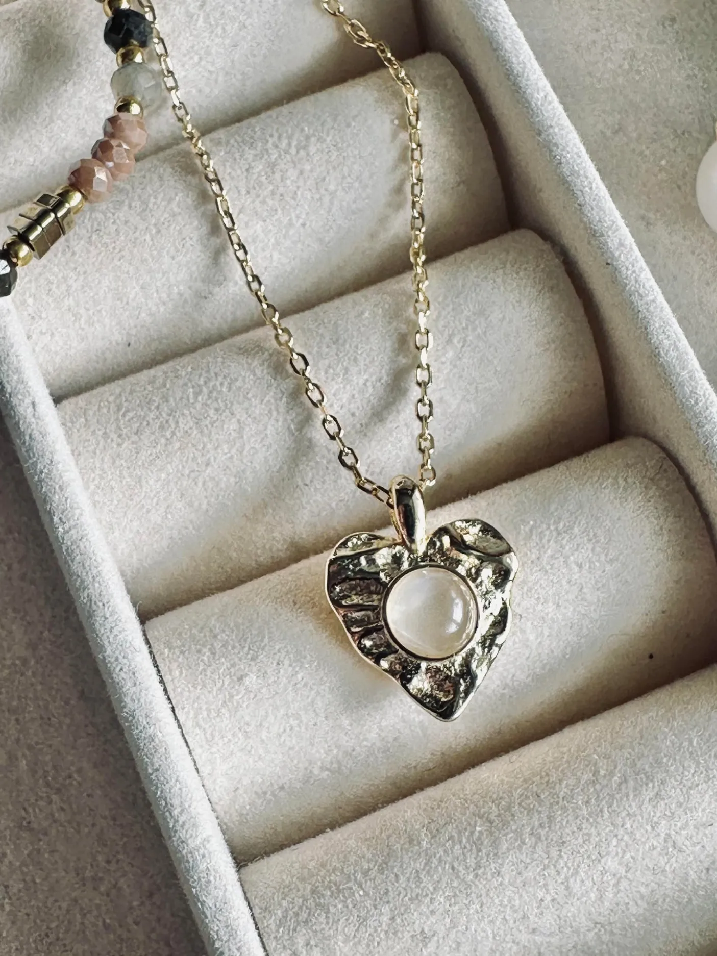 Halskæde Kiki - Sterling sølv m. Månesten